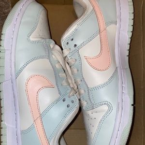 Womens Nike Dunk